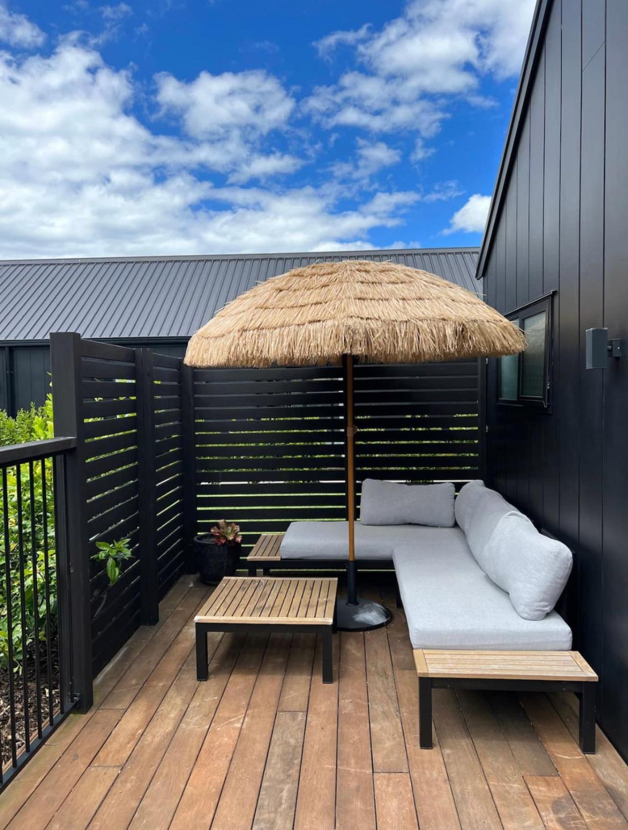 Private by the beach Hotell Whitianga Exteriör bild